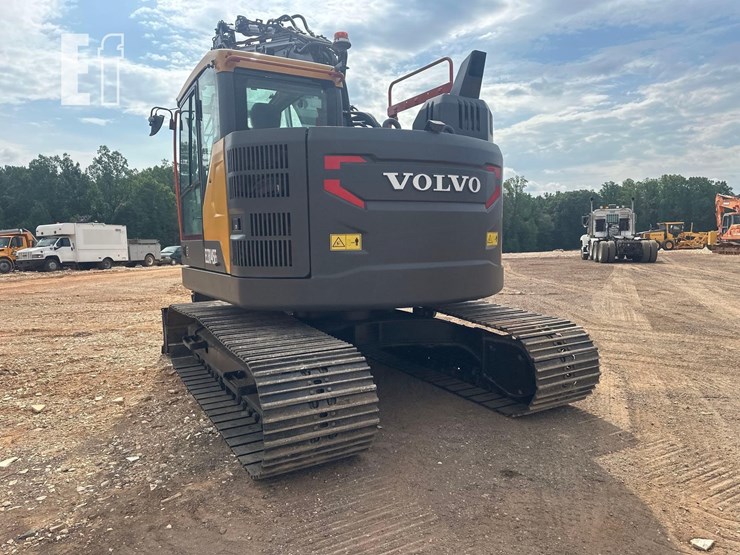 2021-volvo-ecr145el-image-5