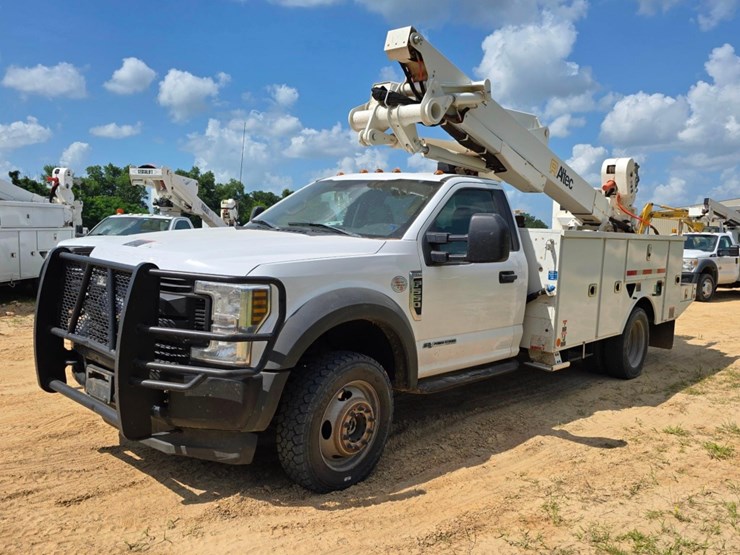 2019-ford-f550-image-1