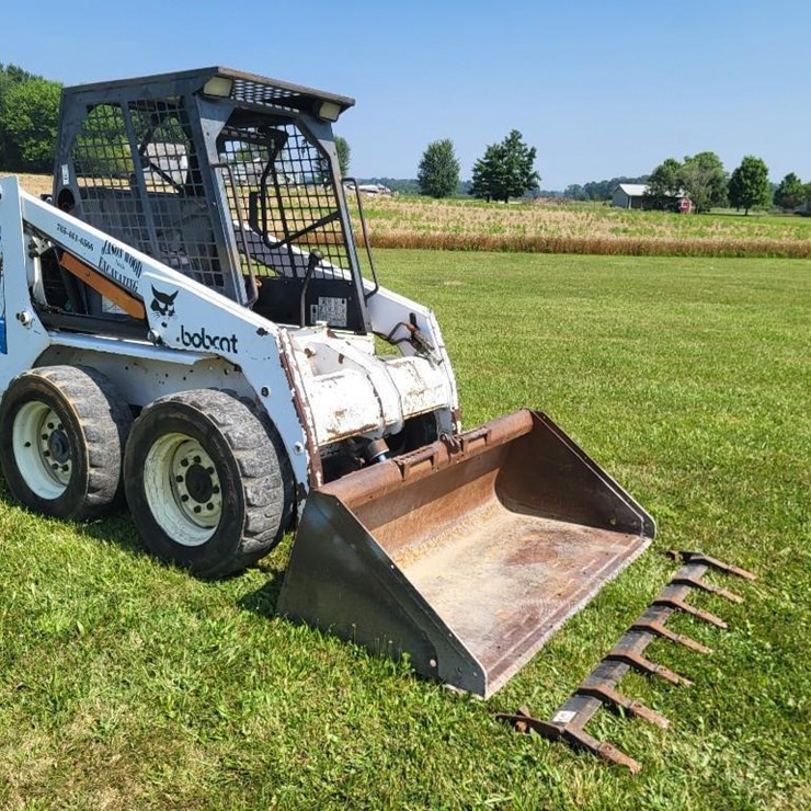 BOBCAT 753
