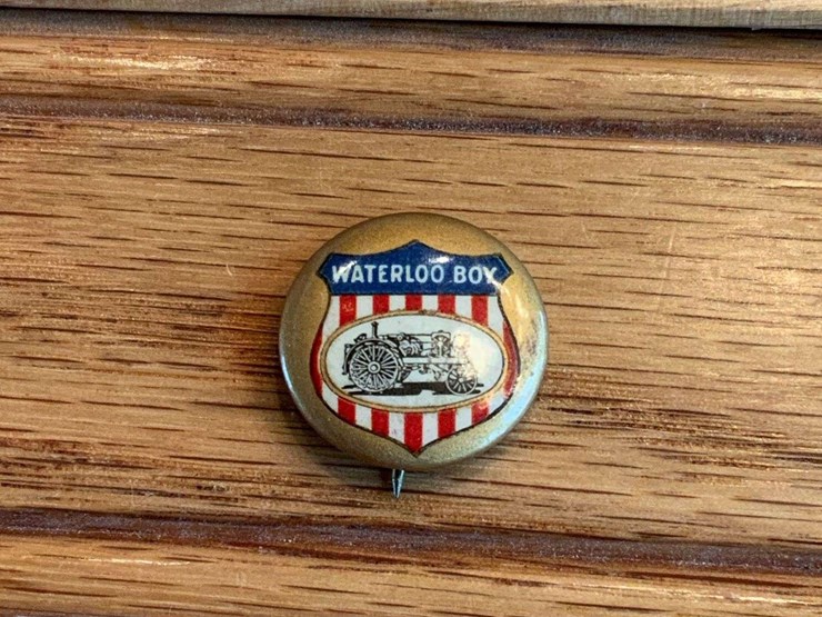 waterloo-boy-tractor-button-image-1