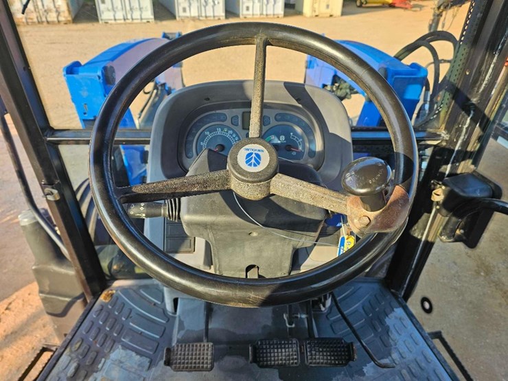 new-holland-tl100a-image-12