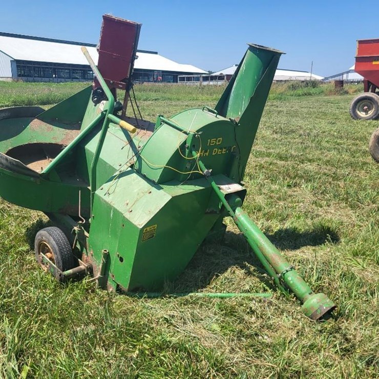 John Deere 150 Forage Blower w/Gandy Dry Applicator