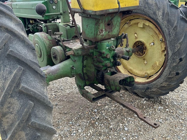 john-deere-b-image-7
