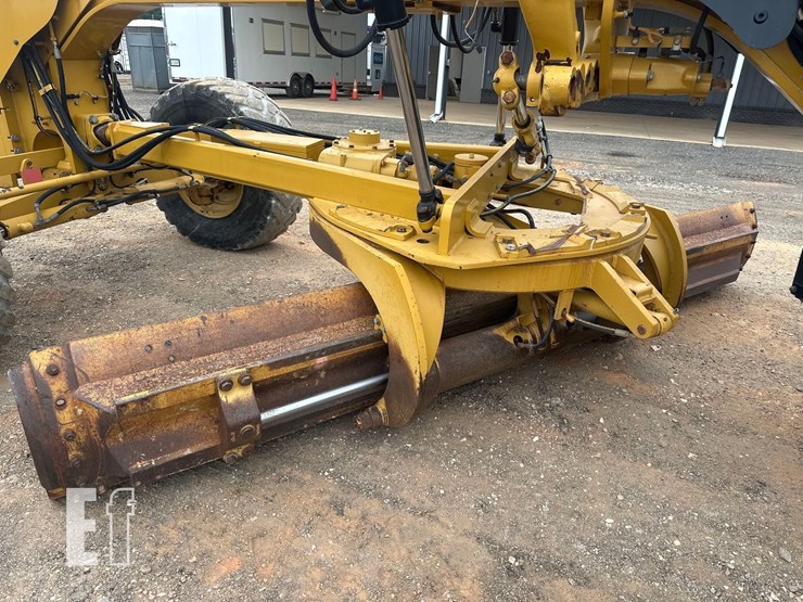 2011-caterpillar-12m-vhp-image-11