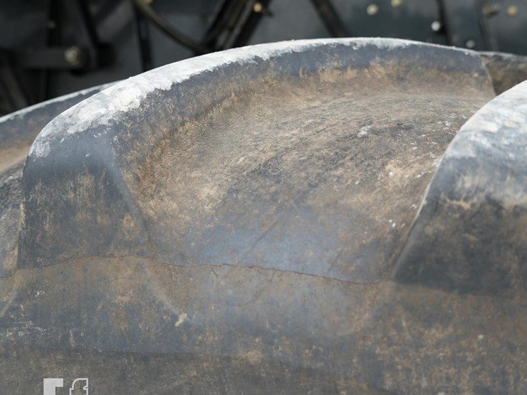 2012-case-ih-5088-image-36
