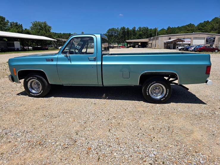 1977-chevrolet-custom-deluxe-image-10