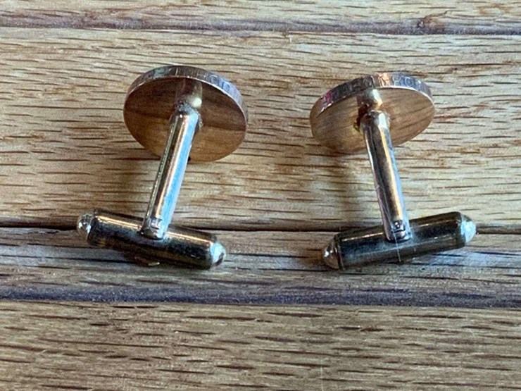 john-deere-service-cuff-links-image-2
