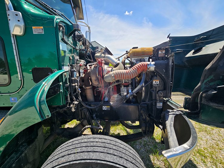 2012-peterbilt-382-image-43