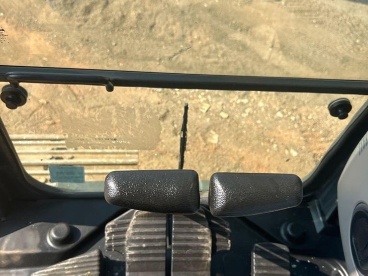 2021-komatsu-pc138us-11-image-50