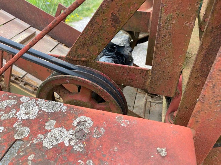 vermeer-model-12-pto-field-tiling-machine-image-34