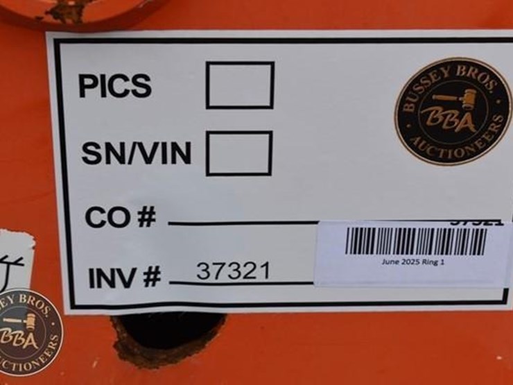 2017-kubota-ssv65-image-6