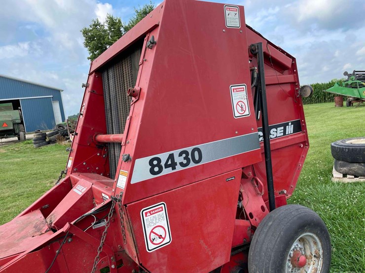 case-8430-round-baler-image-9