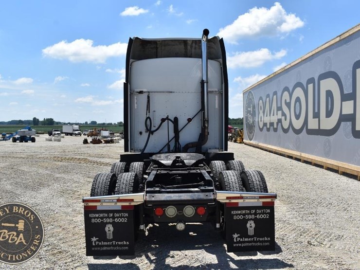 2011-kenworth-t660-image-14