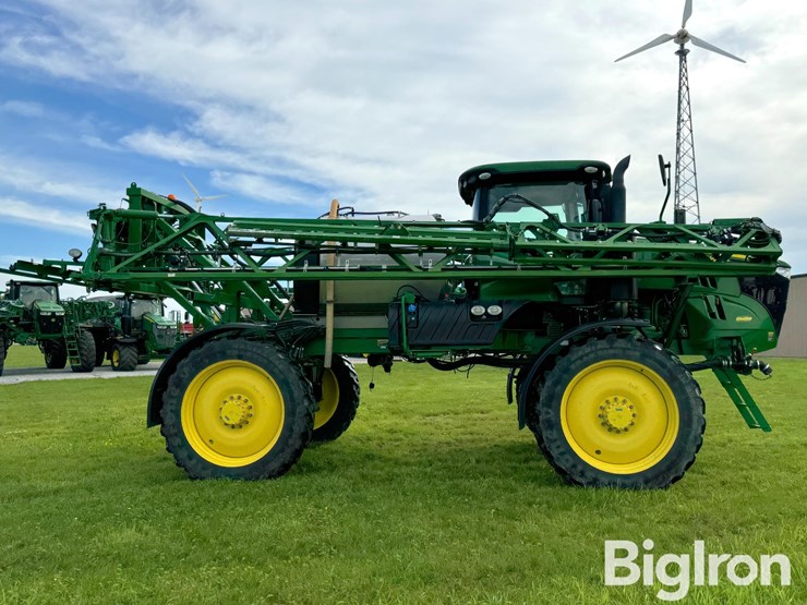 2020-john-deere-r4038-image-4