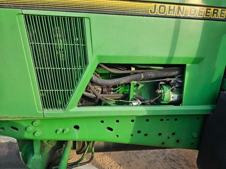 john-deere-7200-image-8