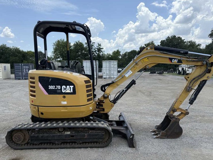 caterpillar-302.7d-image-3