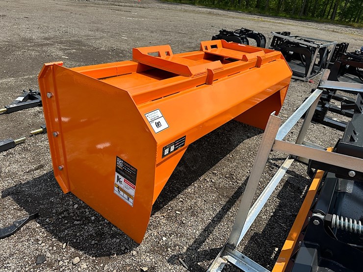 wolverine-84"-snow-push-box-image-1