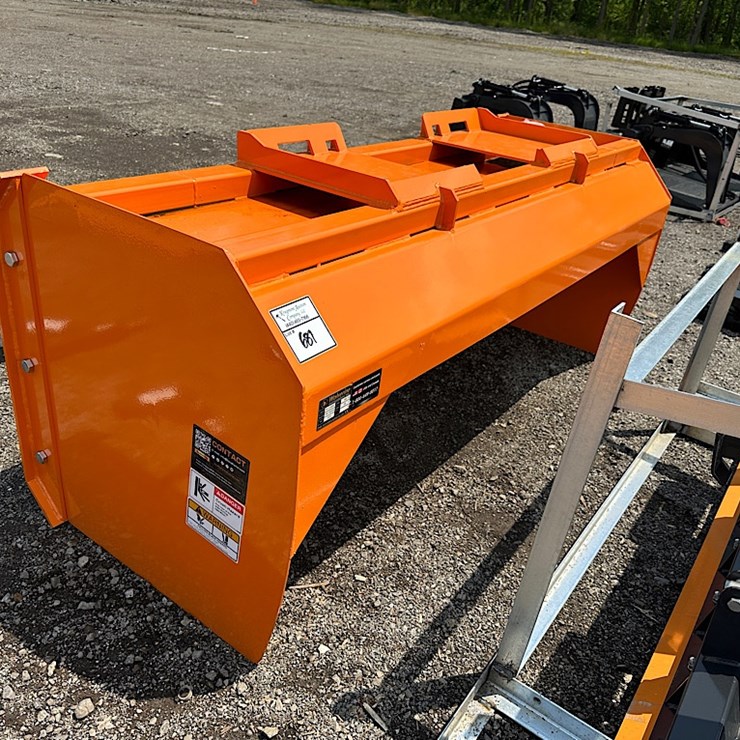 WOLVERINE 84" SNOW PUSH BOX