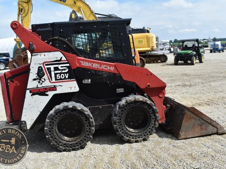 2017-takeuchi-ts50v-image-18