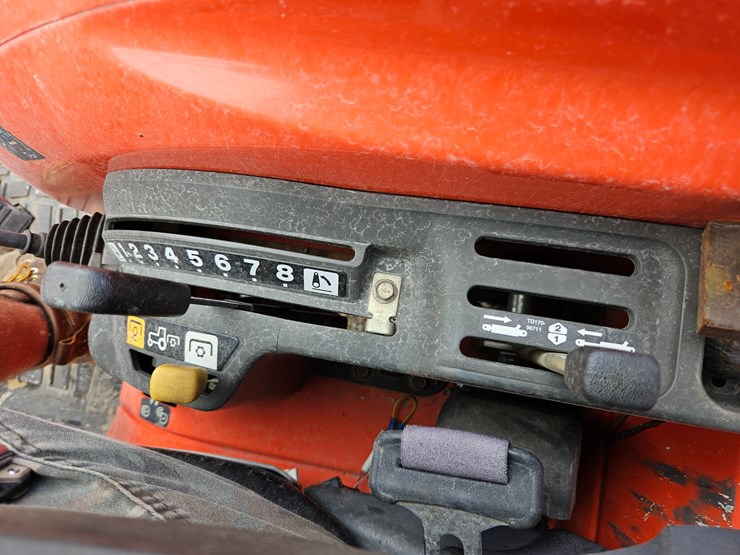 #20866-•-2008-kubota-l3240-tractor-image-34
