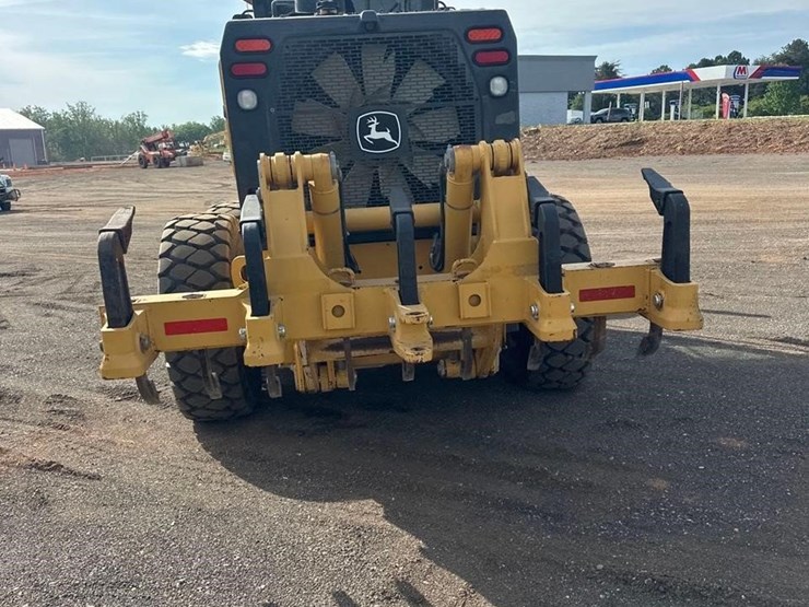 2014-deere-772gp-image-4