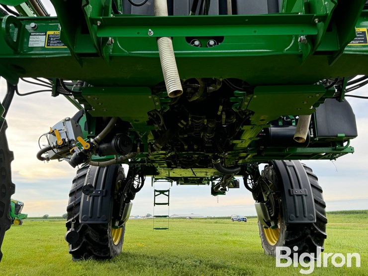 2019-john-deere-r4038-image-20