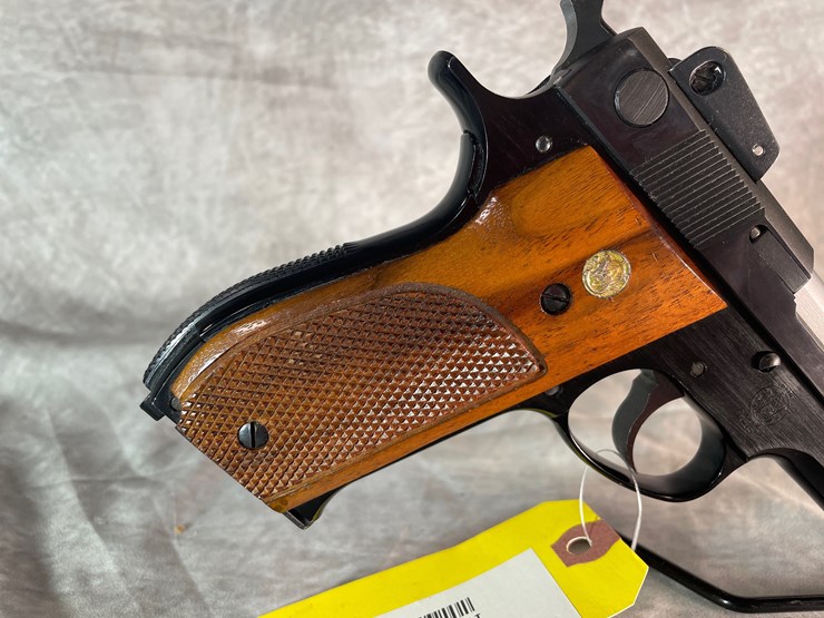 #4402-•-smith-and-wesson-model-439-9mm-luger-pistol,-sn:-a741597-image-6
