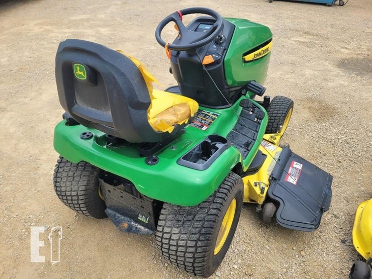 john-deere-x320-image-5