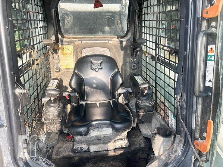 2019-bobcat-s850-image-8