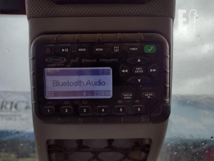 2019-case-580sn-image-9