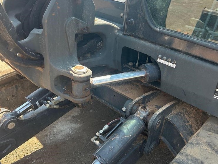 2021-bobcat-e85-image-22
