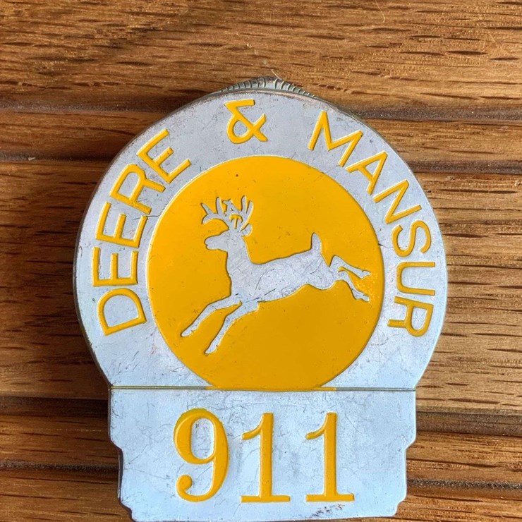 Deere & Mansur Employee Badge
