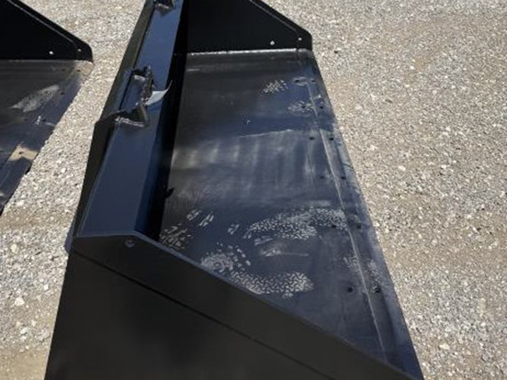 #197-•-standard-skid-steer-bucket---80-in-image-2