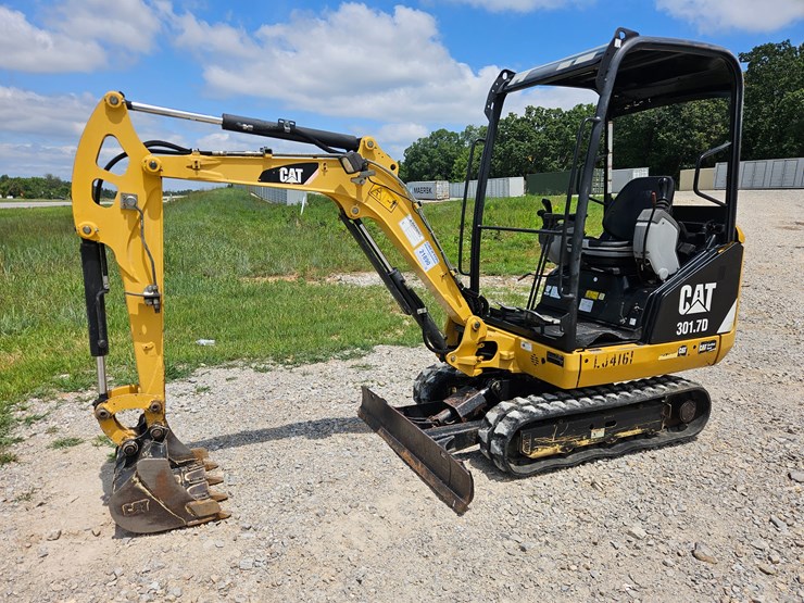 caterpillar-301.7-image-4