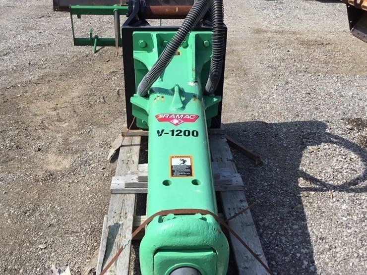 tarmac-v1200-excavator-hammer-image-3