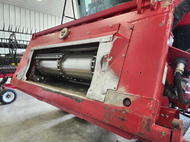 2009-case-ih-6088-image-18