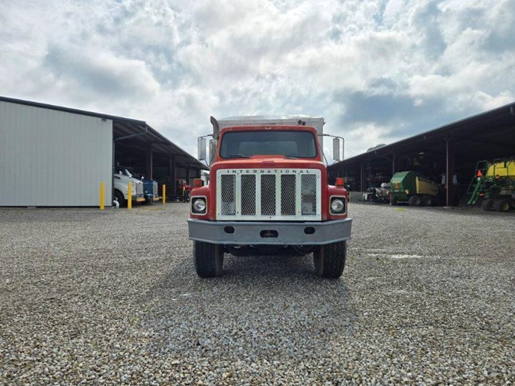 1981-international-f2674-tandem-axle-grain-truck-w/tag-axle*updated-8/4/25*-image-4