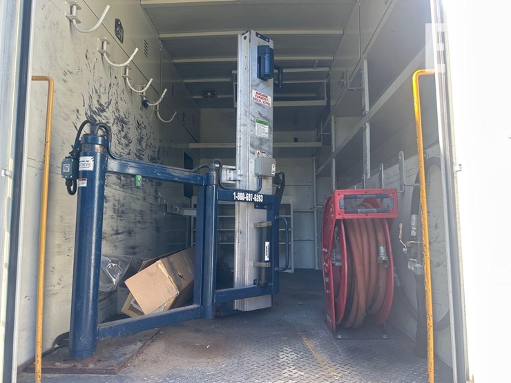 2019-international-durastar-4300-image-17