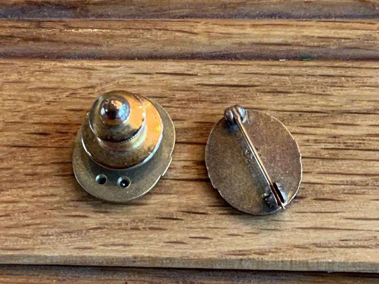 (2)-john-deere-30-year-service-pins-image-3