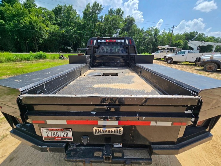 2018-utility-flatbed-image-13