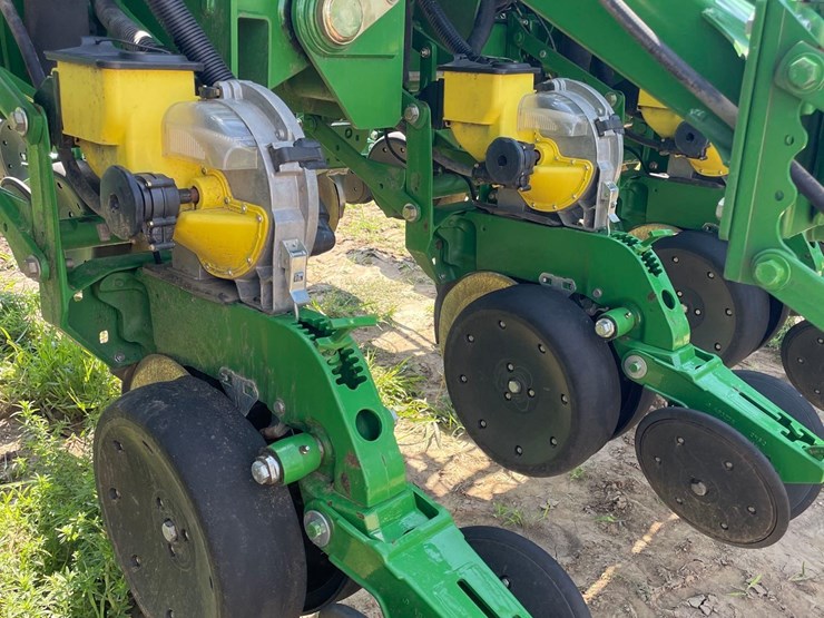 2012-john-deere-1790-image-93