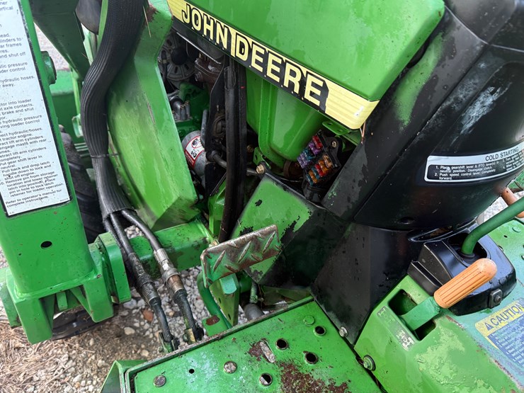 john-deere-790-image-17