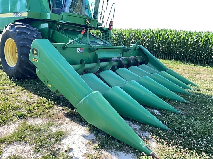 john-deere-693-image-1