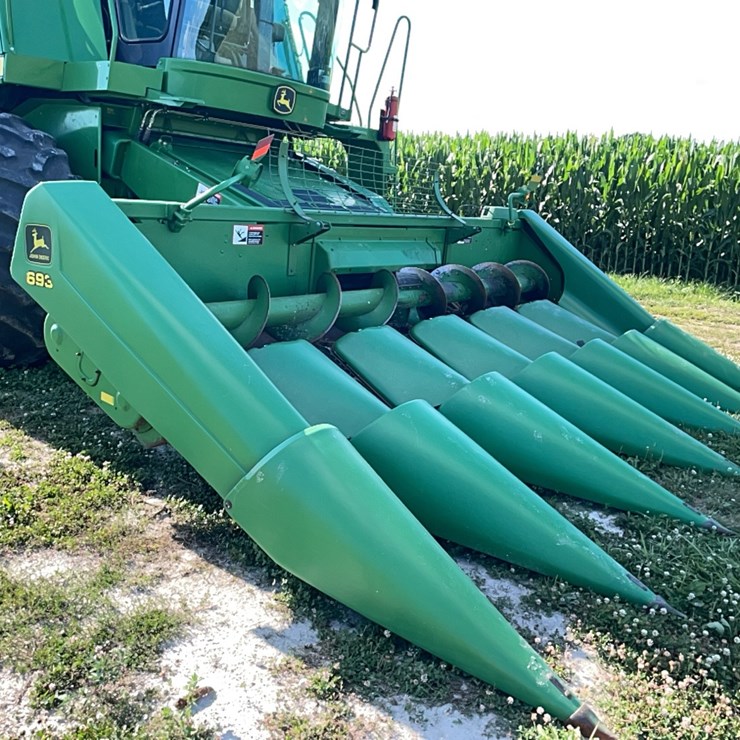 JOHN DEERE 693