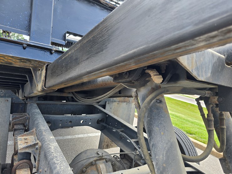 2004-ford-f650-image-122