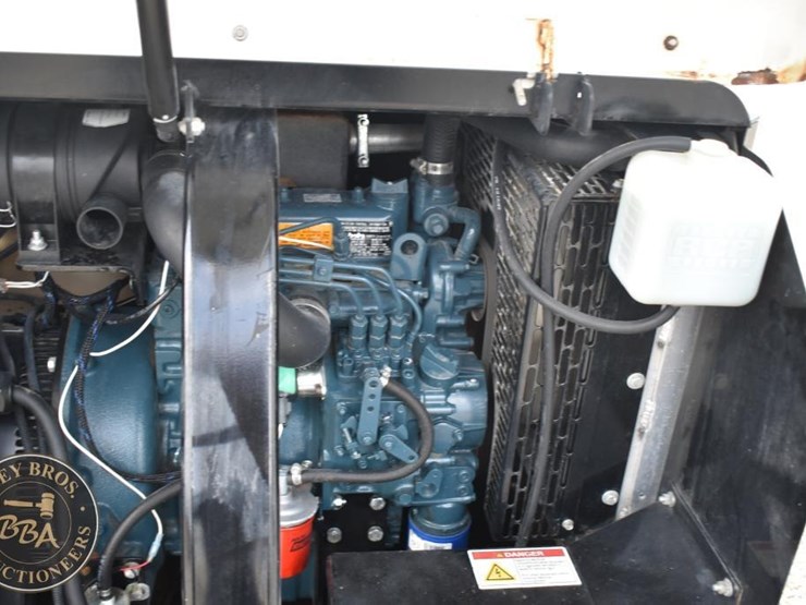 2019-allmand-bros-night-lite-v-series-image-25