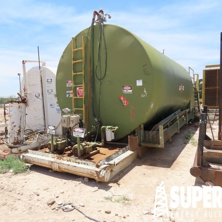(R18-12) 10'Dia x 21'L Fuel Tank, w/ 5'L & 13'L Po