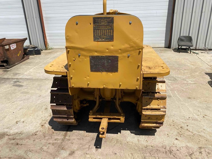 caterpillar-15-ag-crawler-image-5