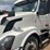 2016-volvo-vnl64t630-image-7