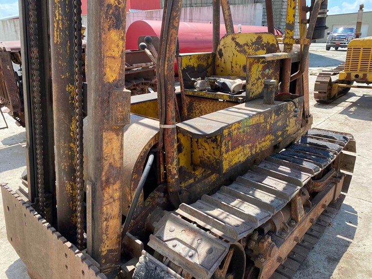 atc-crawler-forklift-image-10